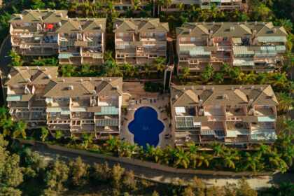 19c0f54e6f39ab391e834c4d90c14f79 - 23