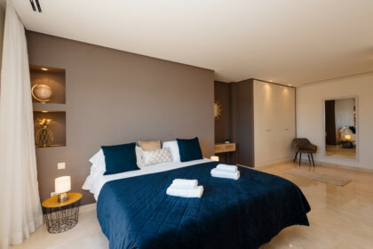 19c0f54e6f39ab391e834c4d90c14f79 - 9