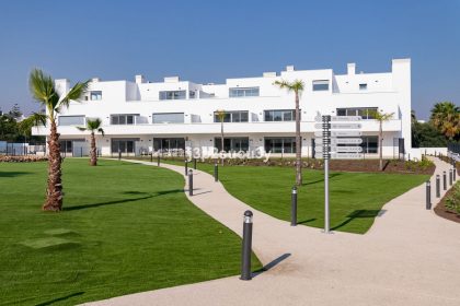 1a71f4bf0aa9cc6299f5601d85fcd80d - 1