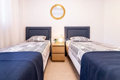 1a71f4bf0aa9cc6299f5601d85fcd80d - 18