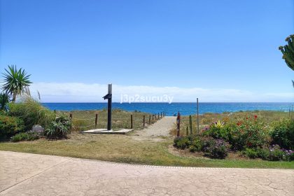 1a71f4bf0aa9cc6299f5601d85fcd80d - 34