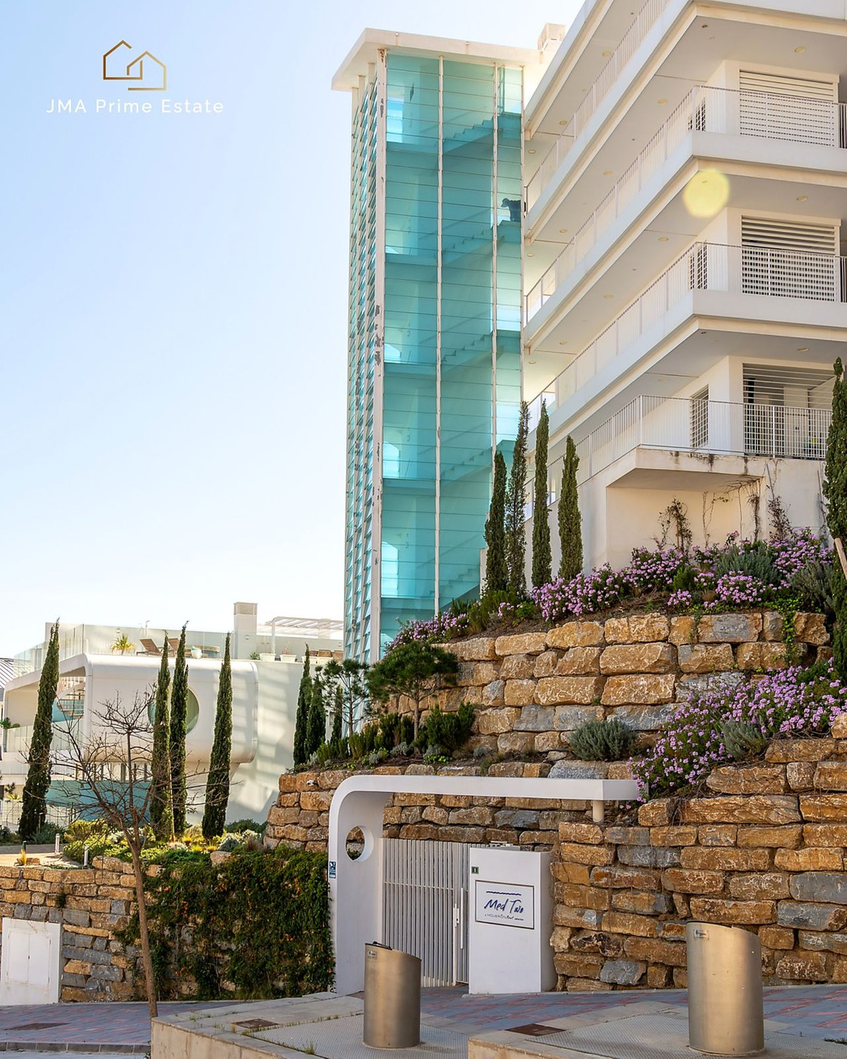 1b2f679729a0f033ddd391e3f0a4d386 - 22