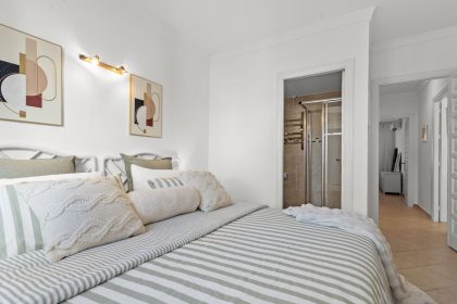 1b3a3a9177a48eee858f31c769e8645c - 12