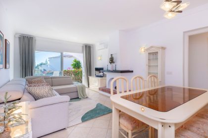 1b3a3a9177a48eee858f31c769e8645c - 14