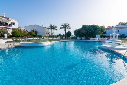 1b3a3a9177a48eee858f31c769e8645c - 16