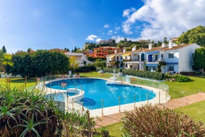 1b3a3a9177a48eee858f31c769e8645c - 24