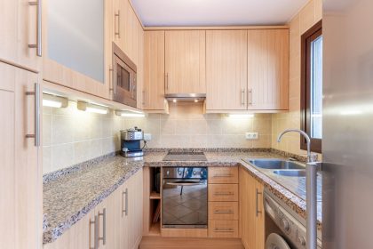 1b3a3a9177a48eee858f31c769e8645c - 8