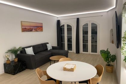 1c4e8560c2daa2d47a027e480203198e - 2