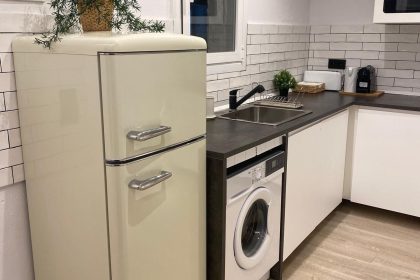 1c4e8560c2daa2d47a027e480203198e - 27