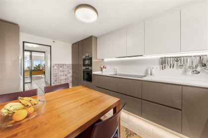 1c97f32a511a824af91ed27aa8e980da - 14