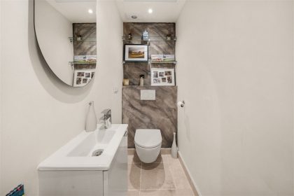 1c97f32a511a824af91ed27aa8e980da - 17