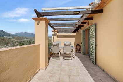 1c97f32a511a824af91ed27aa8e980da - 32