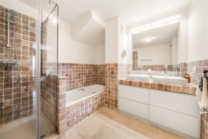 1c97f32a511a824af91ed27aa8e980da - 35