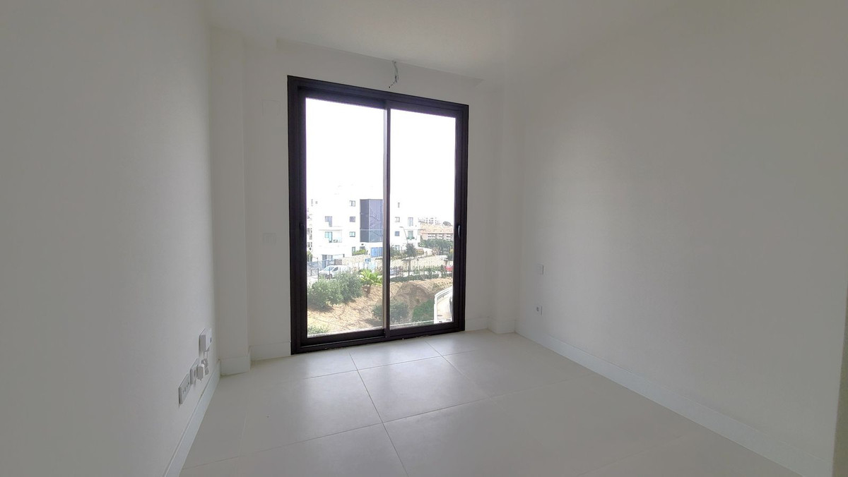 1cf0898e94dd63e00411617eb5885123 - 12