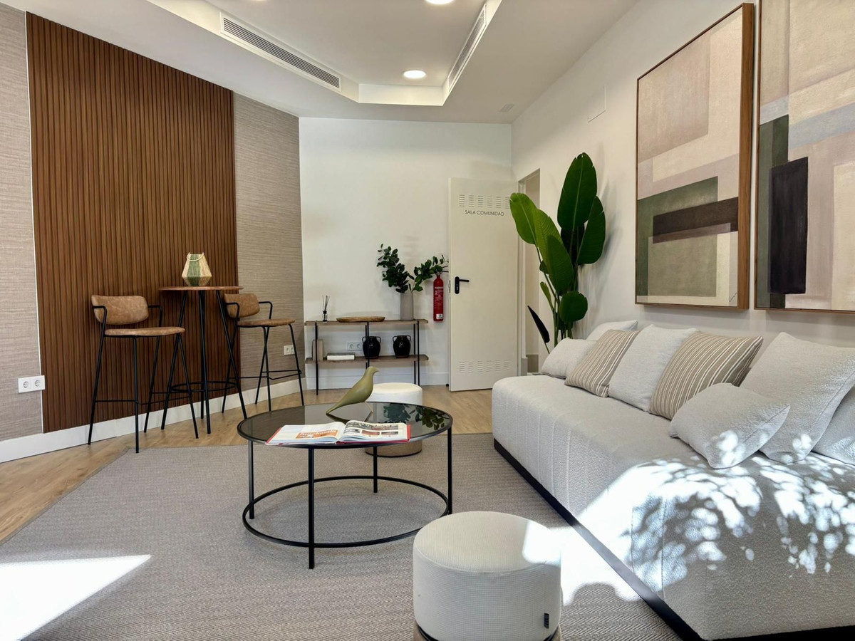 1cf0898e94dd63e00411617eb5885123 - 25