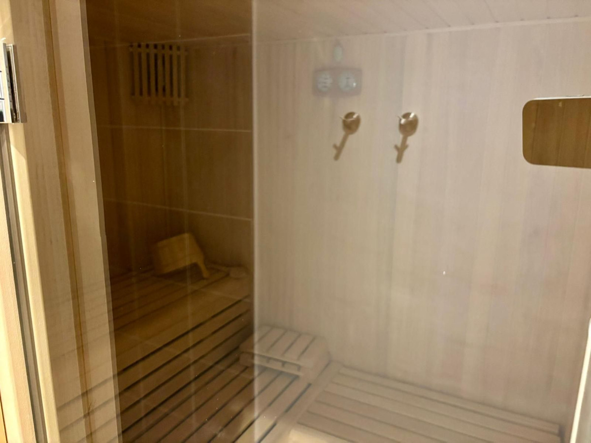 1cf0898e94dd63e00411617eb5885123 - 27