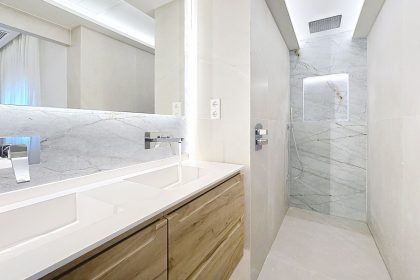 1cf1c6d09c8b9035ed0939776114fda2 - 21