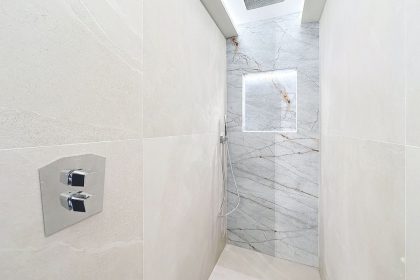 1cf1c6d09c8b9035ed0939776114fda2 - 23