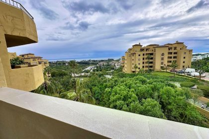 1cf1c6d09c8b9035ed0939776114fda2 - 38