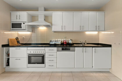 1d2cab7e23f6c1d52a0481e5d9af02be - 11