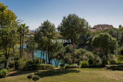 1d2cab7e23f6c1d52a0481e5d9af02be - 2