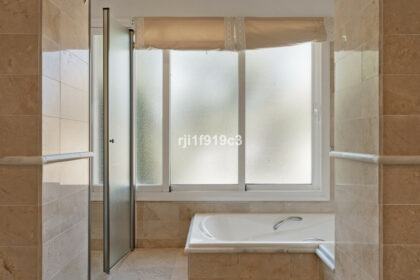 1d2cab7e23f6c1d52a0481e5d9af02be - 22