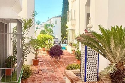 1efb9a29b360d7c0f823a2ecd2425ec0 - 25