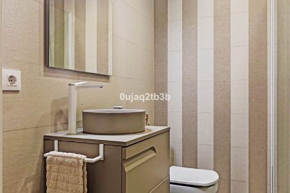 1efb9a29b360d7c0f823a2ecd2425ec0 - 33