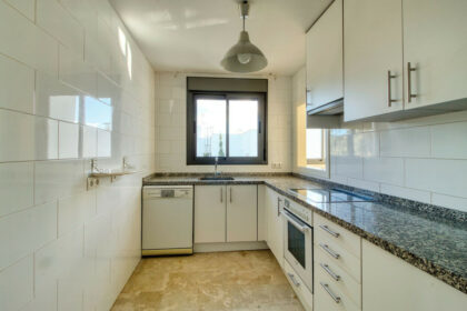 1f68124b36050e9f55aaa7e5e03a8bc1 - 18