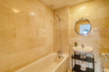 1f68124b36050e9f55aaa7e5e03a8bc1 - 26