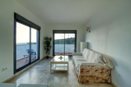 1f68124b36050e9f55aaa7e5e03a8bc1 - 9