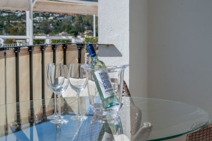 1fad02c1856c47a074b75896b50fdab9 - 15