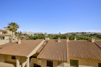 2022c217847e8fb8126c828ee68e369b - 26