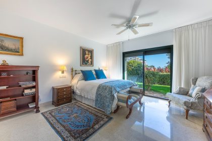 2036e53093560f2c4736ebf7ff07fe86 - 19