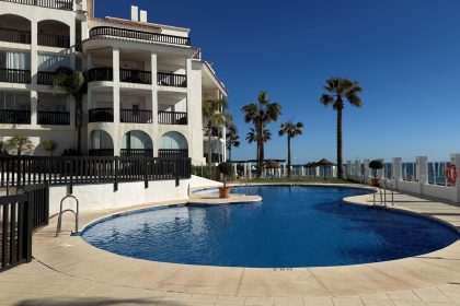 20a6d5179342c3dc9e2eb0412de15523 - 18