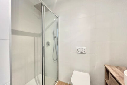 2149a1efcfd14ddf4a9beffc7b3e67e2 - 13