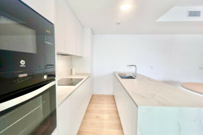 2149a1efcfd14ddf4a9beffc7b3e67e2 - 8