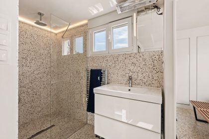 21d308088fa99acd53b8a417c303d050 - 15