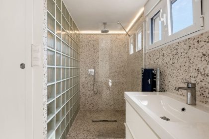 21d308088fa99acd53b8a417c303d050 - 16