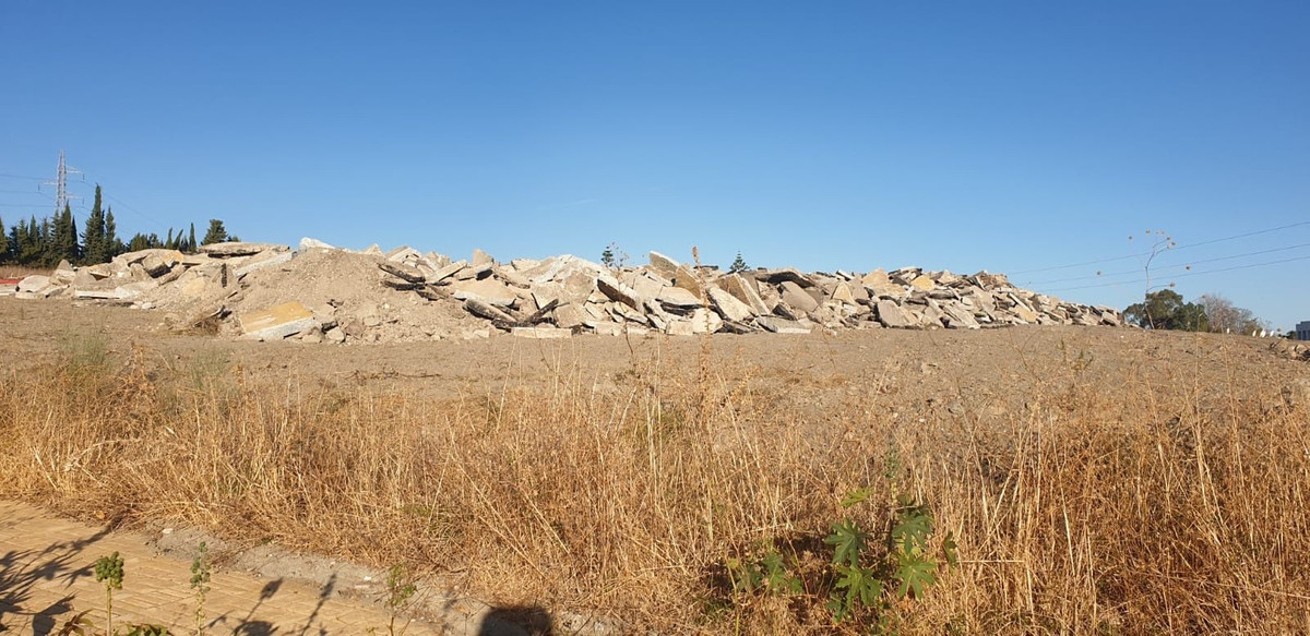 21dc1f4d1ce9f8884c460437151a6c8a - 4