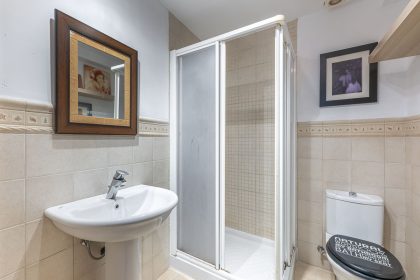 22326e4fc9529123cd06c7c1aef4ff71 - 17