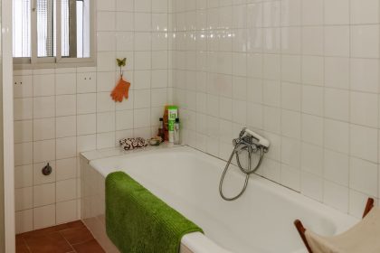 223b264b7e6a2a673f56a1b47c059450 - 27