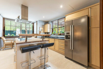 22ed6306057d541538f174d24359daa4 - 17