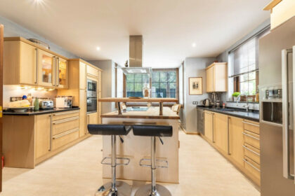 22ed6306057d541538f174d24359daa4 - 18