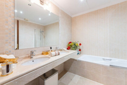 22ed6306057d541538f174d24359daa4 - 23