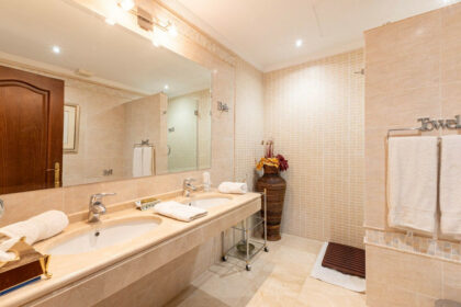 22ed6306057d541538f174d24359daa4 - 24