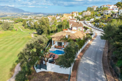 22ed6306057d541538f174d24359daa4 - 77