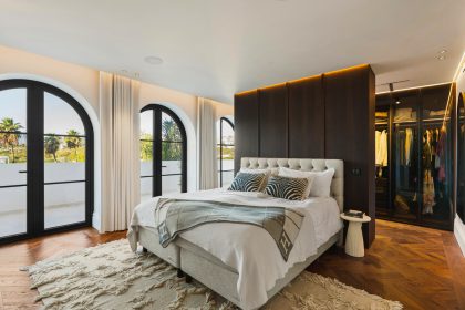 22fce7a035204c023bcc8eb875def644 - 16