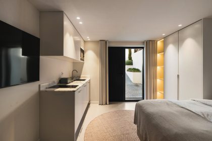 22fce7a035204c023bcc8eb875def644 - 27