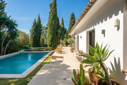 238e3e1bf65faa7d22bca453025bc515 - 16